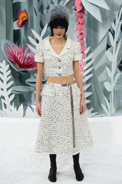 Look 22